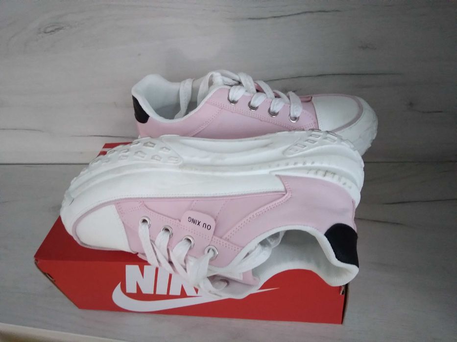 Оригинални кецове размер 41 на convers-  цена 60лв.