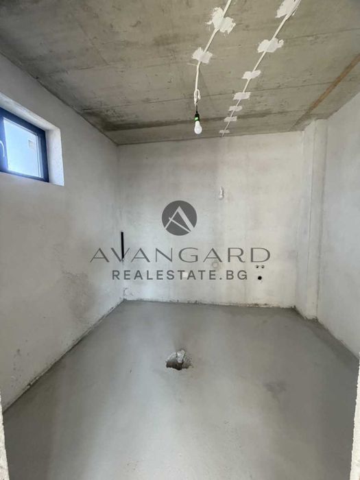 Продава се Къща в с. Златитрап, Област Пловдив - 263 кв.м за 703 €/кв.м - Снимка #11