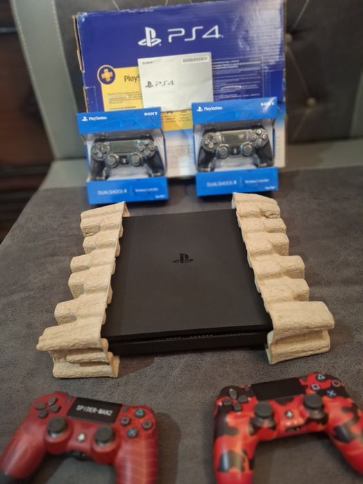 PlayStation 4slim
