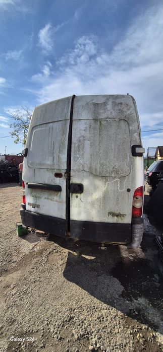 Dezmembram Renault Master 2.5 DCI