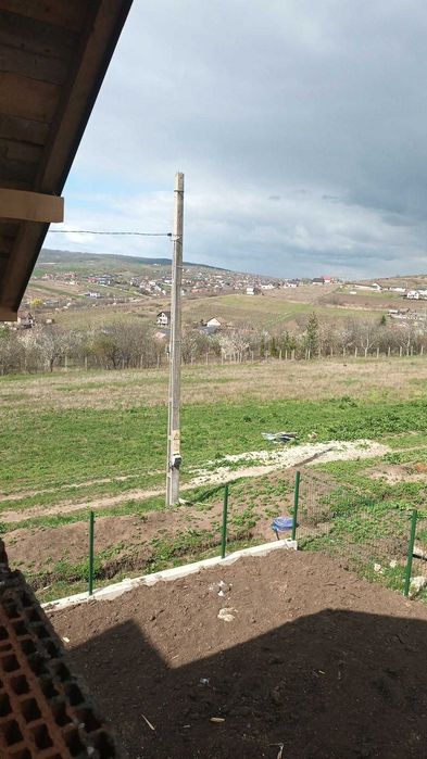 Casa in Tomesti (sat Chicerea) | 4 camere | 3 bai| 139mp| toate utilitatile | asfalt | direct proprietar