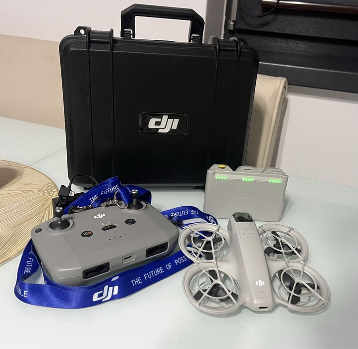 Drona DJI Neo Fly More Combo