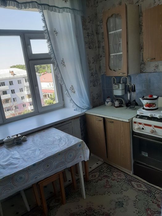 Продам 1,5 Пр. Назарбаева 48(сталинка)!
