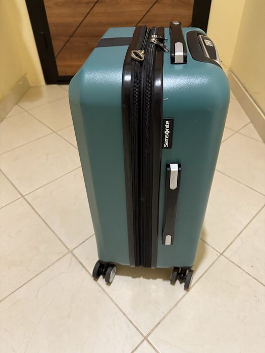 Чисто нов оригинален Samsonite куфар