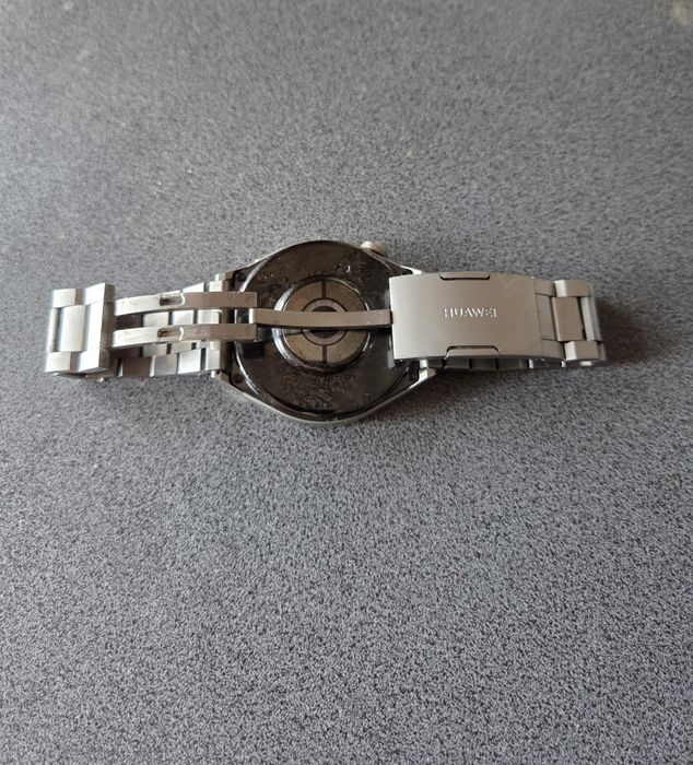 Huawei gt3 pro Titanium