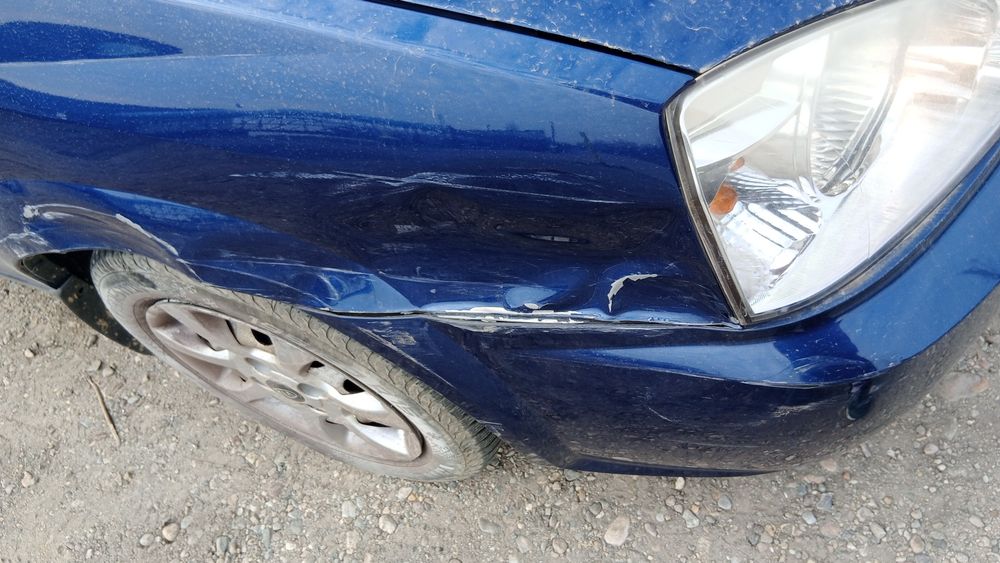 De vânzare sau schimb Kia Carens 2.0 CVVT – spațioasă, motor impecabil (RAR FĂCUT)(daună a fost reparată)