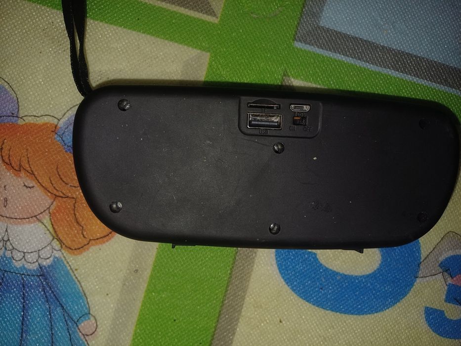 Мини колонка  звук хороший