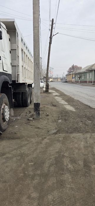 HOWO Самосвал Сотилади 
 Йили: 2018