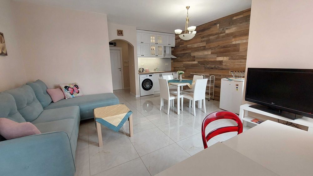 Дава се под наем Едностаен апартамент в Варна, Център - 45 кв.м за 289.17 € - Снимка #2