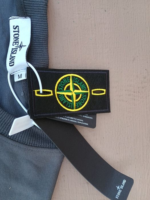 Stone Island блуза с бадж  чисто нова!