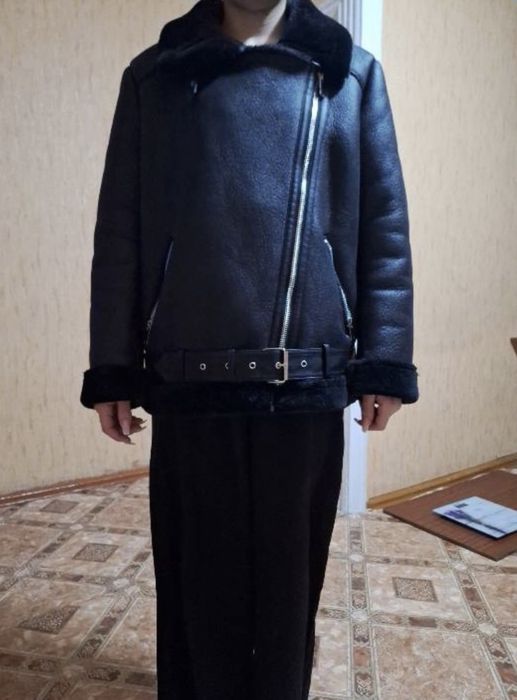 Дубленка черный Zara