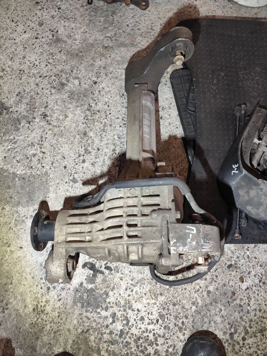 Преден диференциал Nisan Pantfinder r51- 174кс-2008г-Двигател 2.5