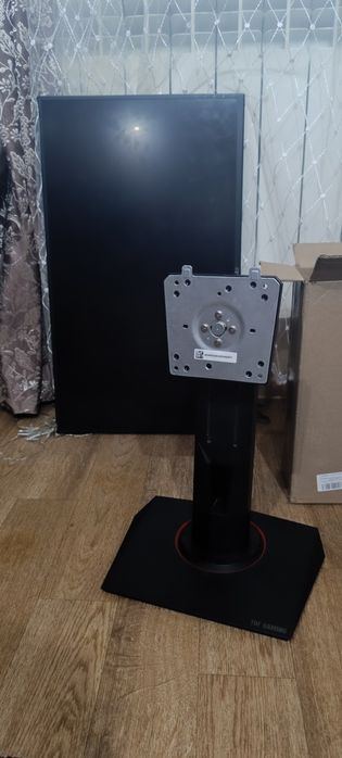 Монитор на запчасти