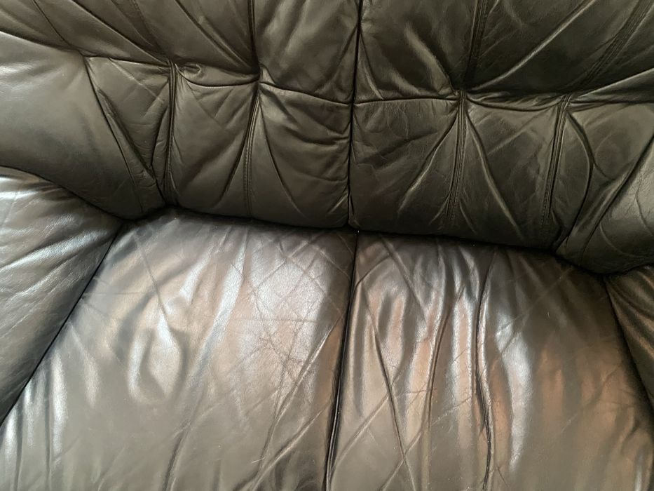 Двуместен диван от естествена кожа!