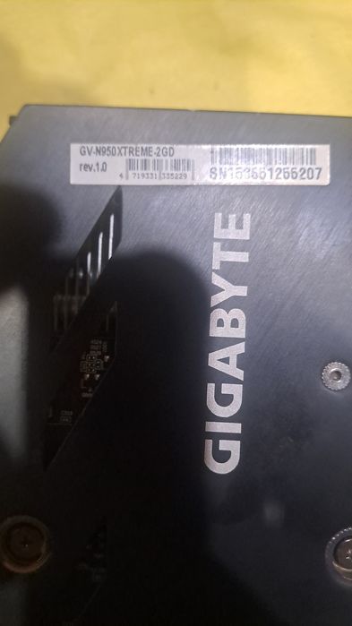 Продам видеокарту Gtx950