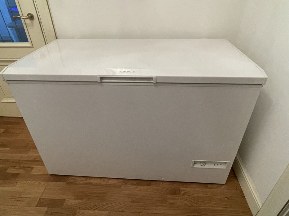 Продам морозильник