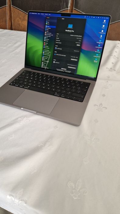 MacBook Pro 14″  M2 Max Chip 12-Core CPU 38-Core GPU, 96GB RAM,