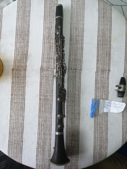 Кларинети 3 броя :Два Пълен Бьом дървени и 1 Полу Бьом.