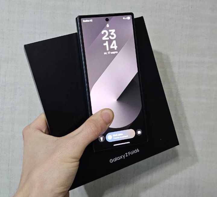Samsung Z Fold 6