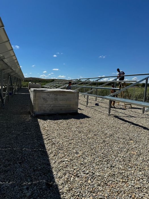 Structura metalica zincata pentru montaj panouri fotovoltaice