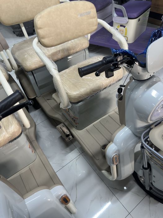 Toza havoda sayr qilish uchun elektro Skuter (трицикл)  yangi model