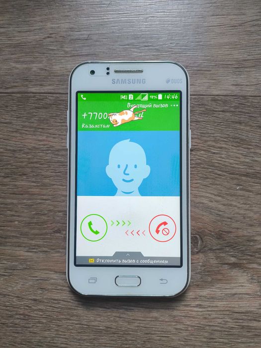 Продам Samsung J100