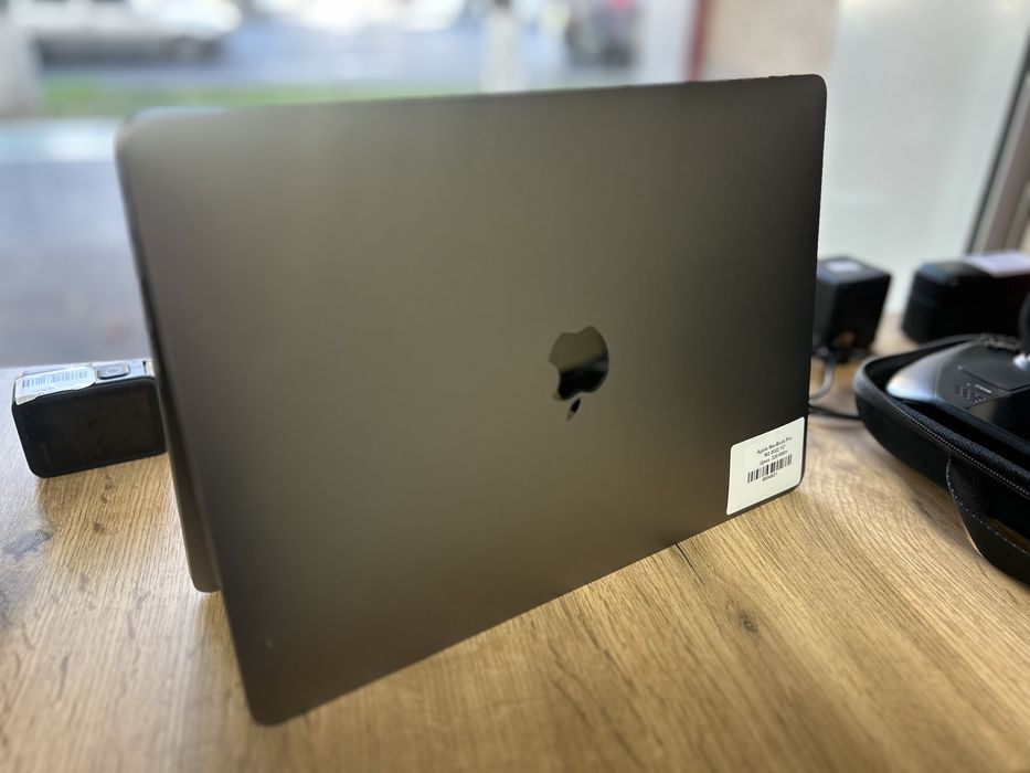Apple Macbook m2 pro 2022