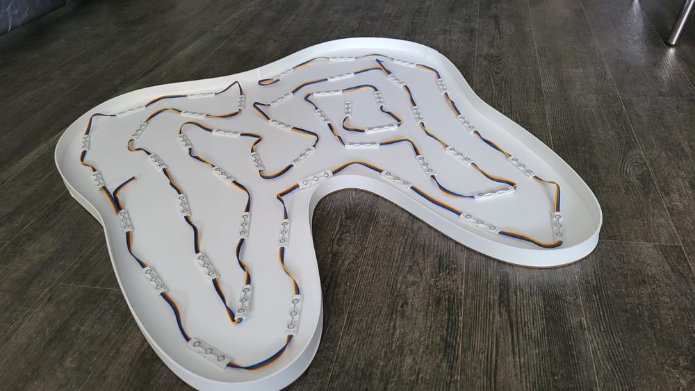 Dinte iluminat LED pt Stomatologie