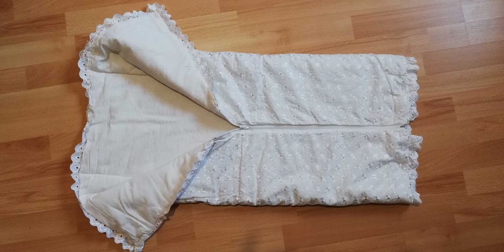 Set plăpumioară, cearșaf, 2 batiste pentru bebe