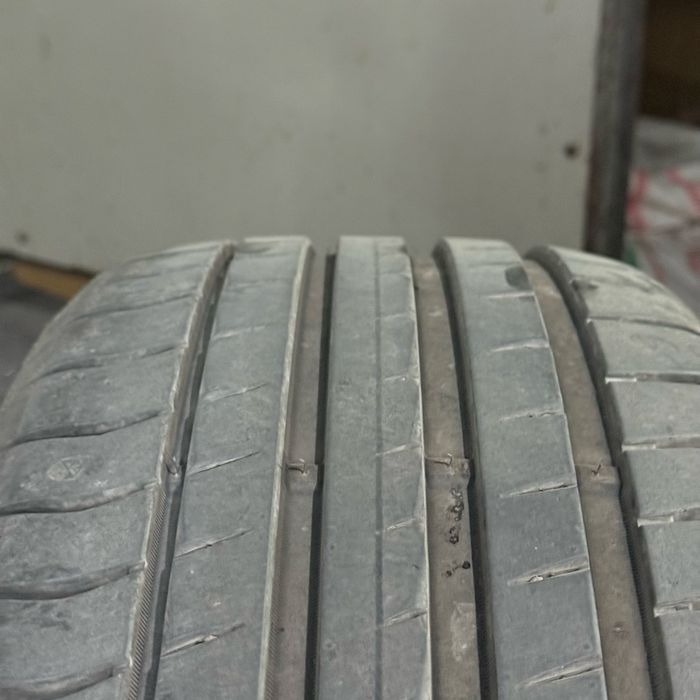 Продам шины Triangle 225/45/17