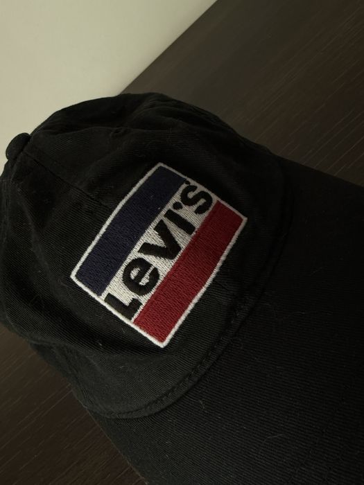Levi’s Бейзболна шапка от памук