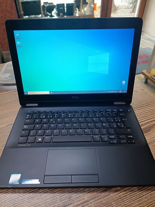 Лаптоп Dell Latitude E7270