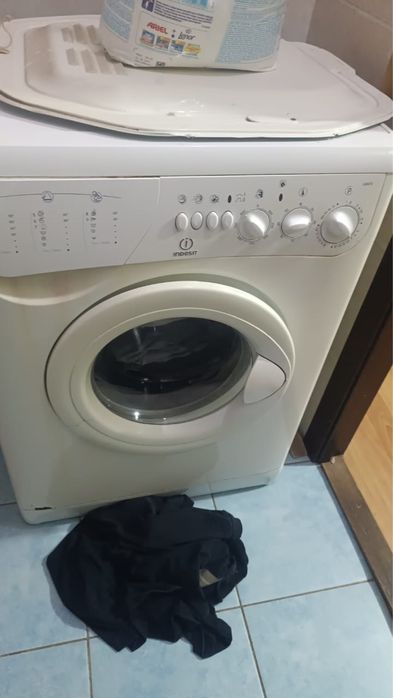 Стиральная машина индезит
