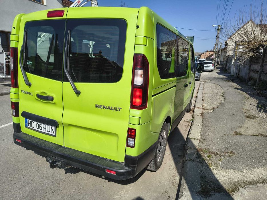 RENAULT Trafic 2015 — imagine 5