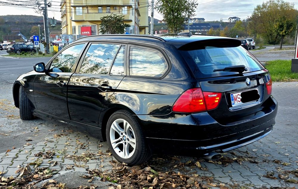 BMW 3 Series 2010 — imagine 4