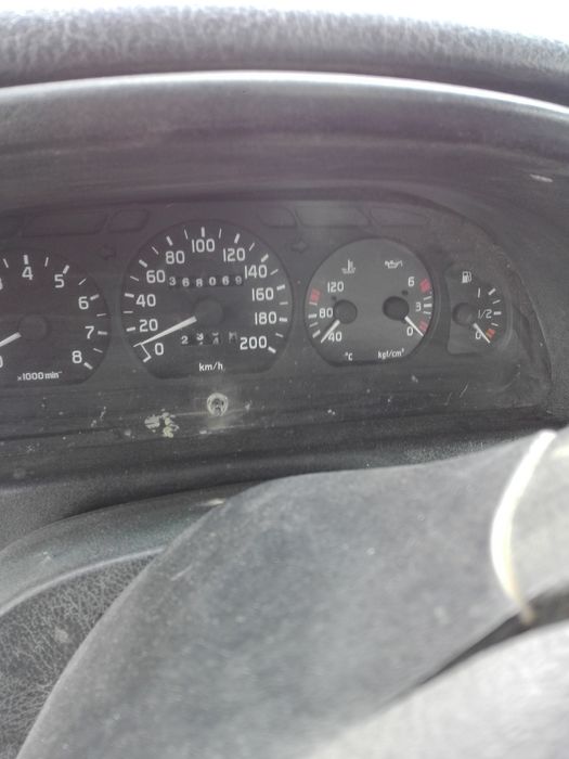 Продам автомобиль волга 3110
