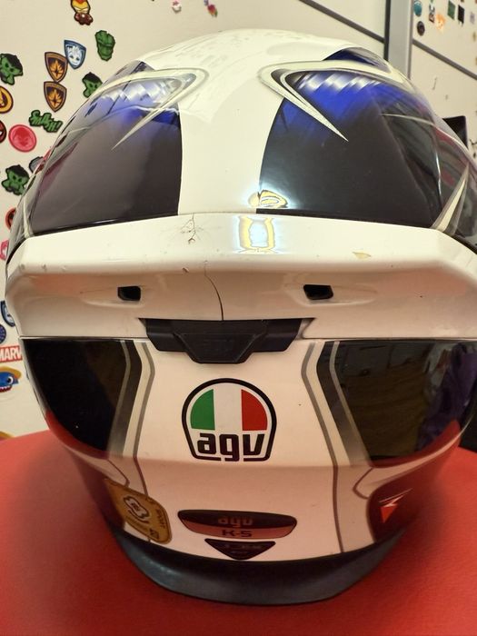 Каска за мотор AGV K5 с вградени очила