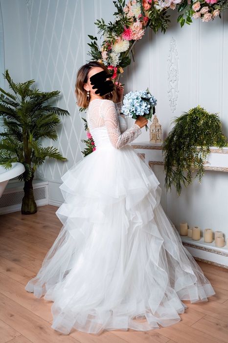 Свадебное платье 40,000