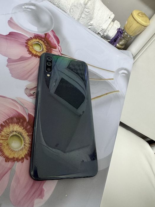 Самсунг галакси А50