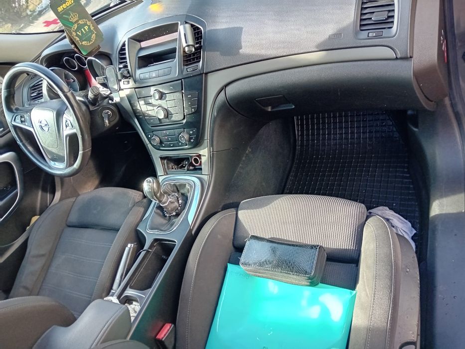 Masina Opel Insignia