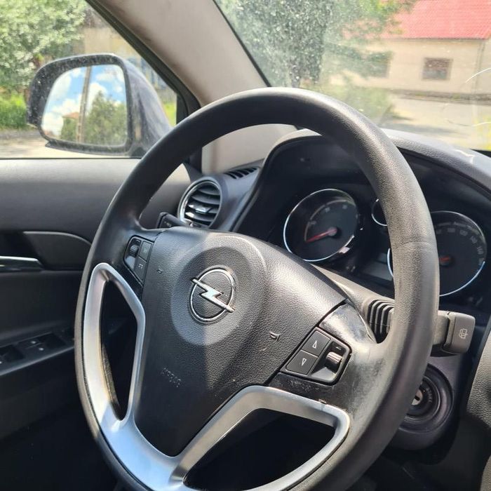 Dezmembrez Opel Antara