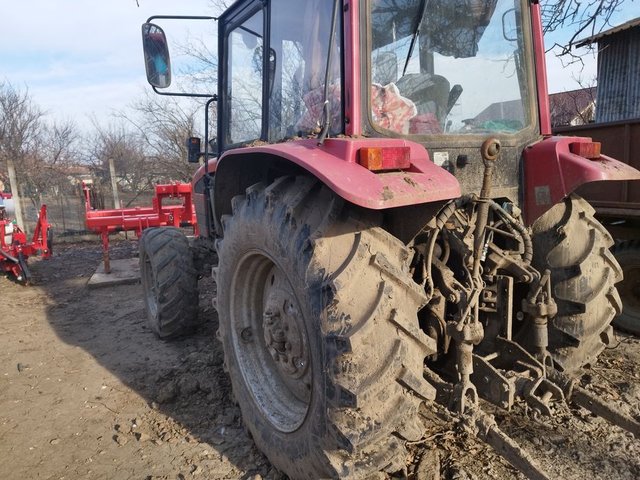 Vând utilajele din poze