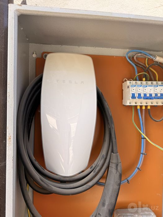 Зарядка Tesla Wall Connector NACS для Model 3 / Model Y USA