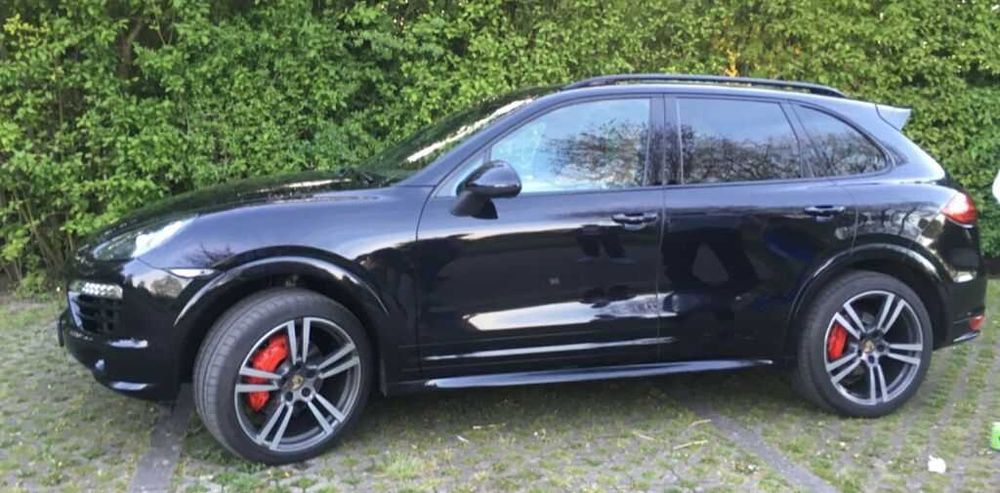 Dezmembrez porsche cayenne 3.0 euro 5 model 7P cayenne 2012