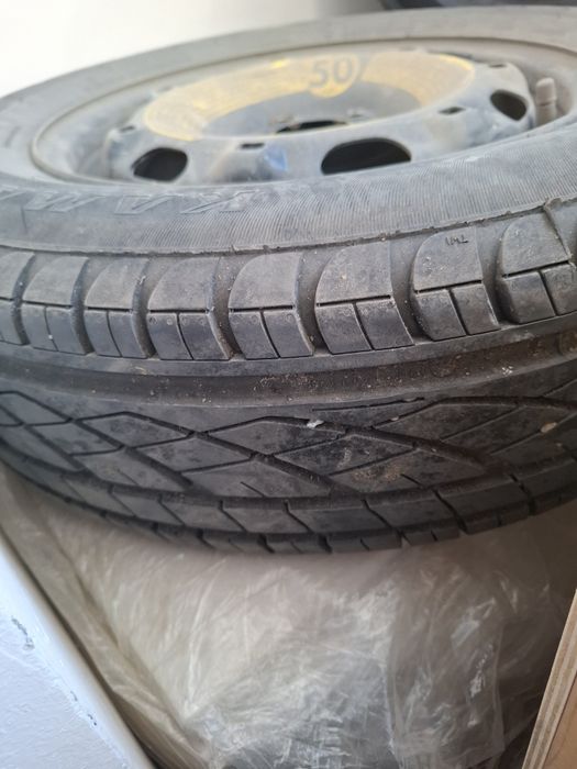 Продам запаску в отличном состоянии протектор