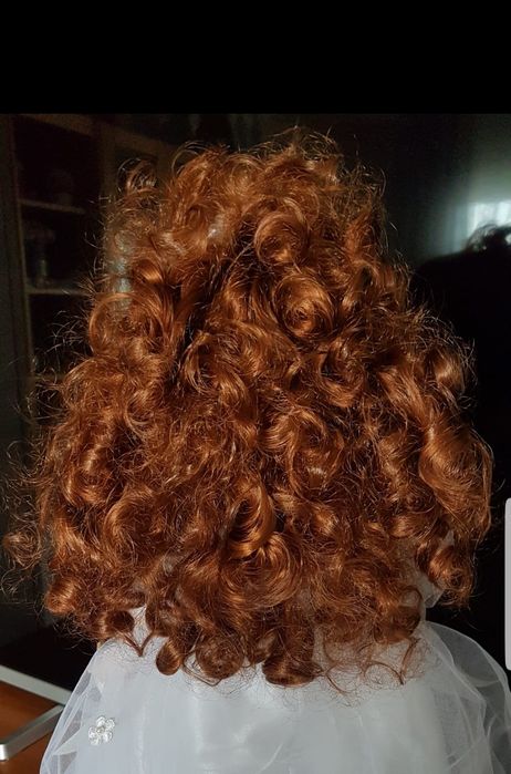 Papusa din portelan de colecție - Rezervata