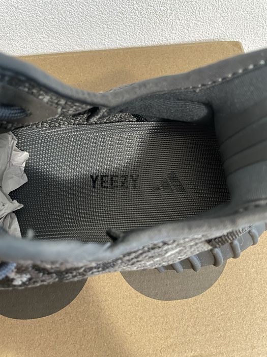 Yeezy 350 V2 Dark Salt - Marimea 42