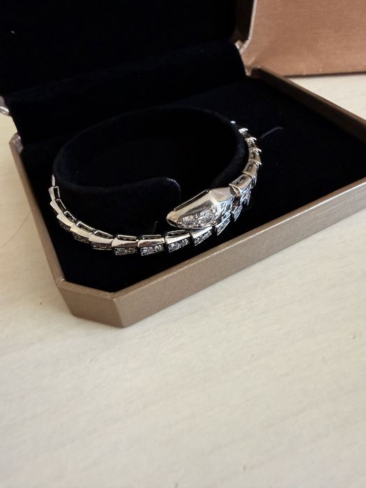 Гривна Bvlgari serpenti