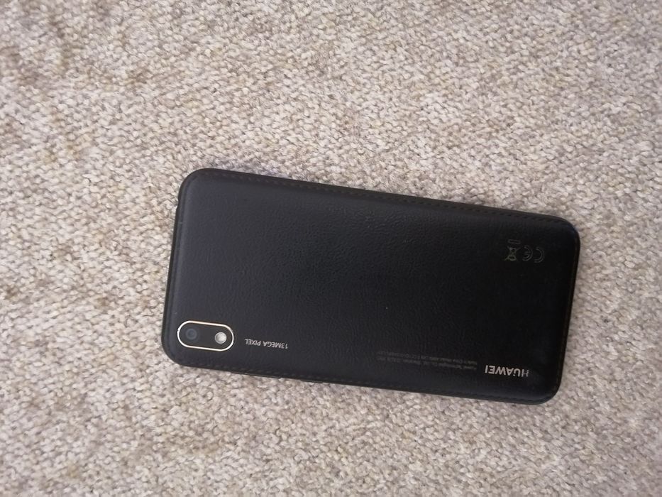 Продам смартфон HUAWEI Y5 2019