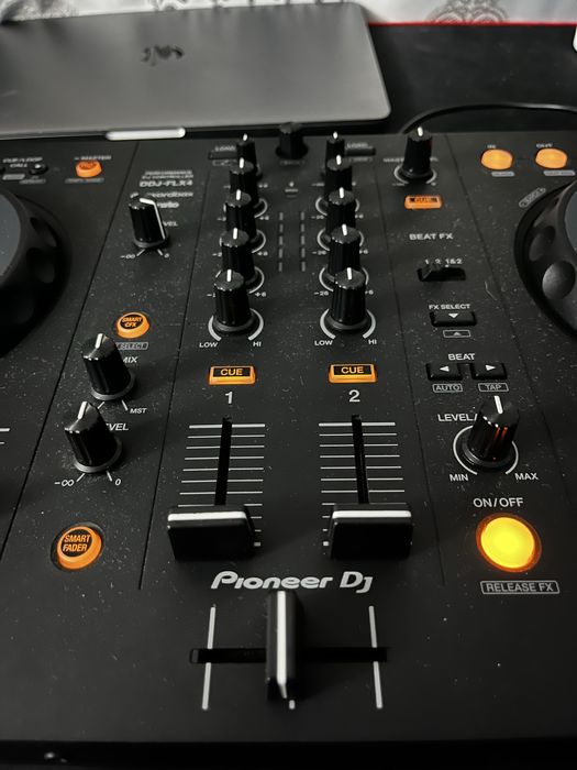 Vand consola DJ ddj flx-4